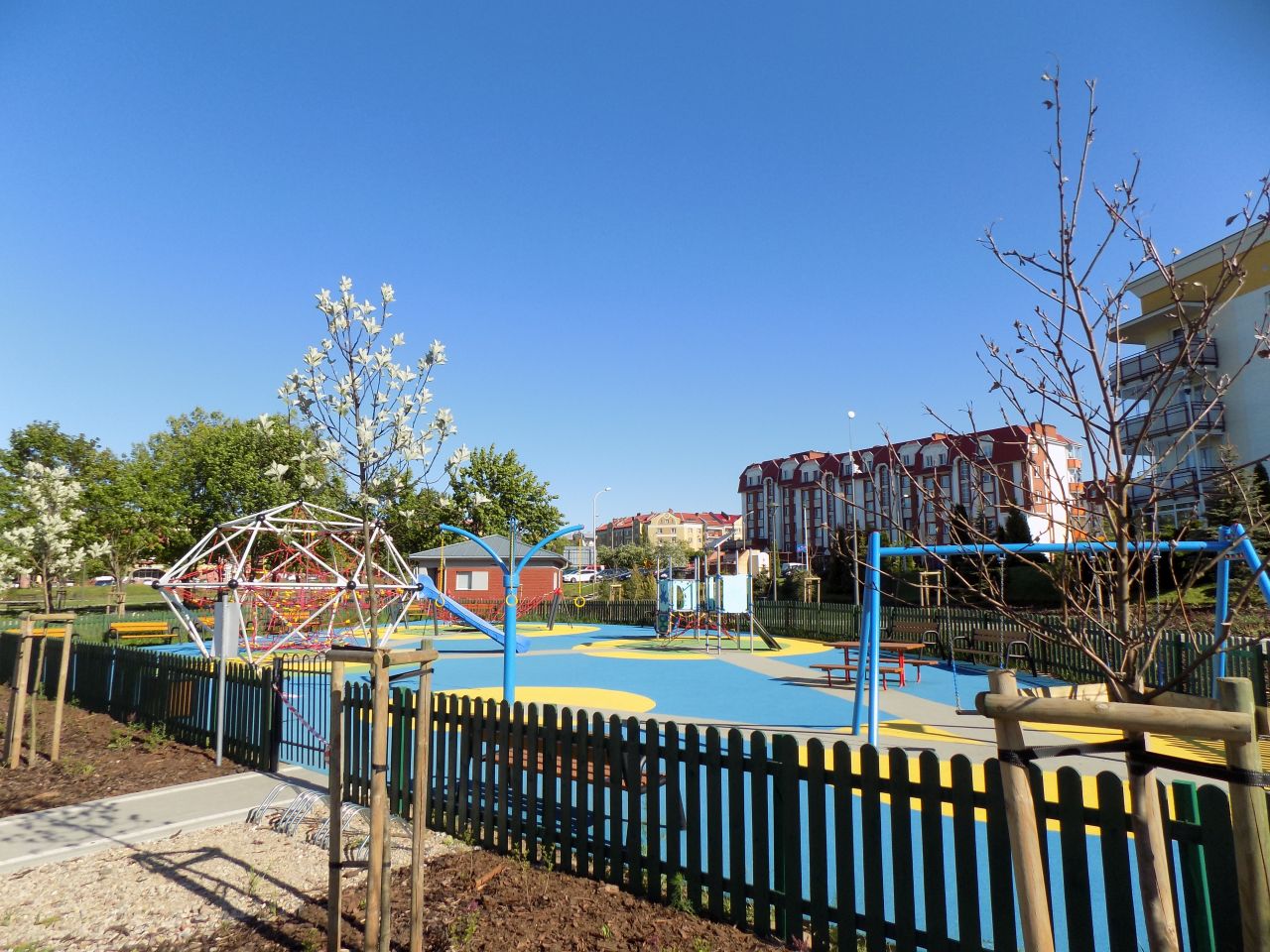 Plac zabaw w parku Jana Pawła II