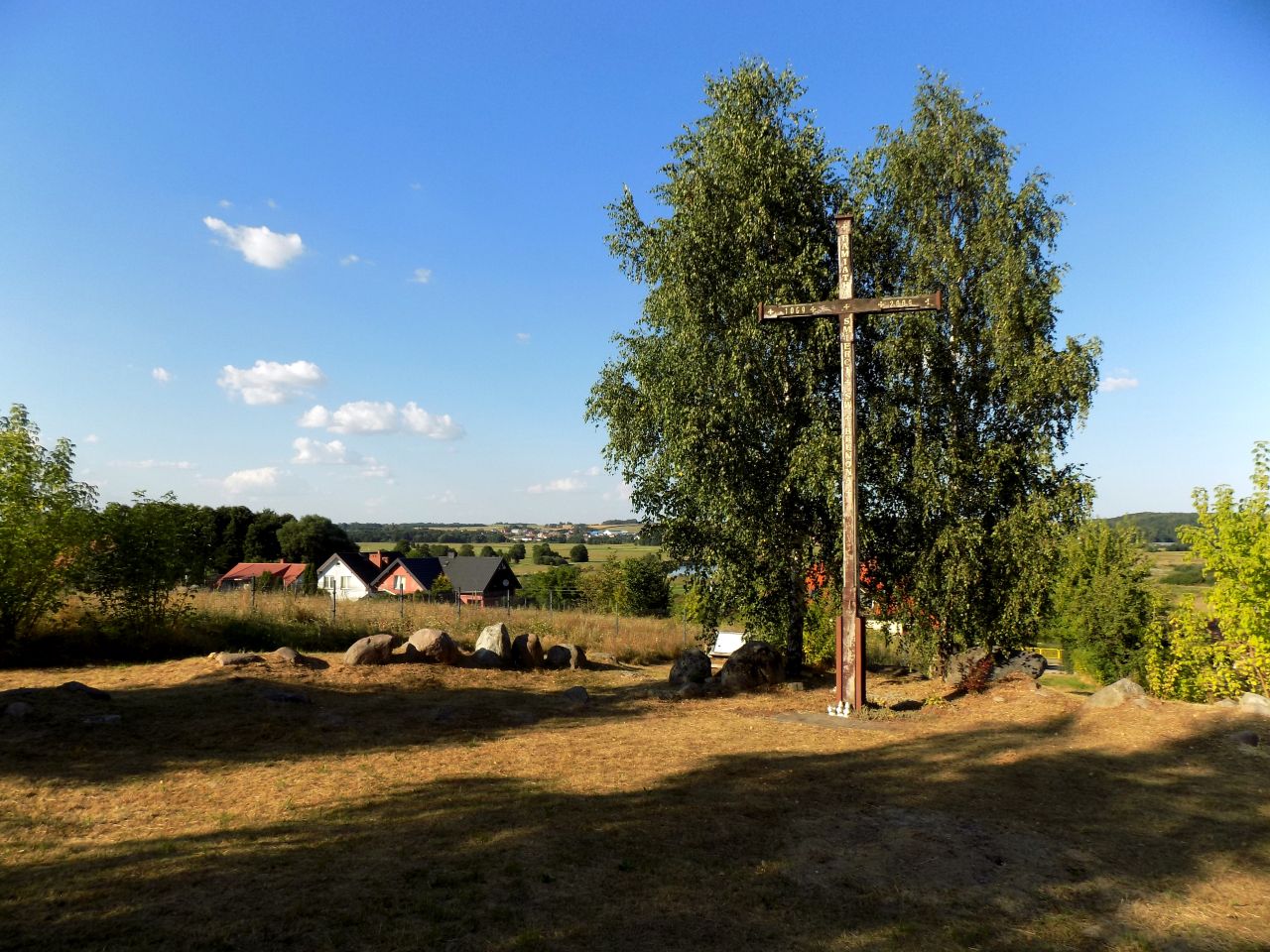 Krzyż stojący na wzgórzu św. Wawrzyńca